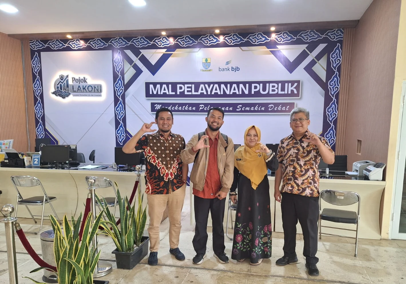 DPMPTSP Provinsi Jawa Barat Tinjau Perkembangan MPP Kota Cirebon dan Kesiapan Implementasi E-Kios Layanan Publik