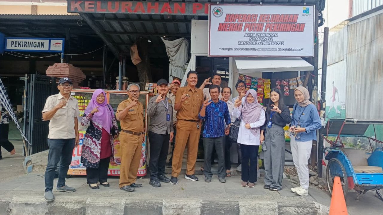 Koperasi Kelurahan Merah Putih Pekiringan mendapat kunjungan istimewa dari Kementerian Koordinator Bidang Pangan Republik Indonesia.