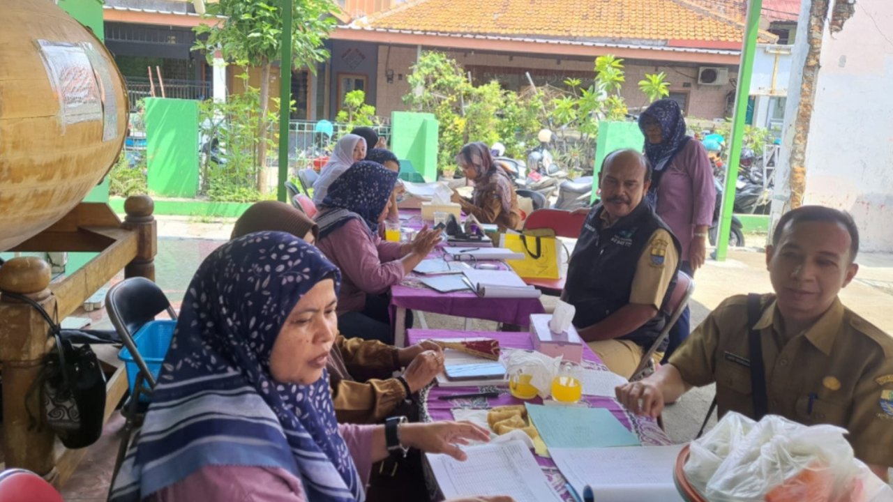 Monitoring Kegiatan Posyandu Kemuning RW. 09 Suradinaya Barat