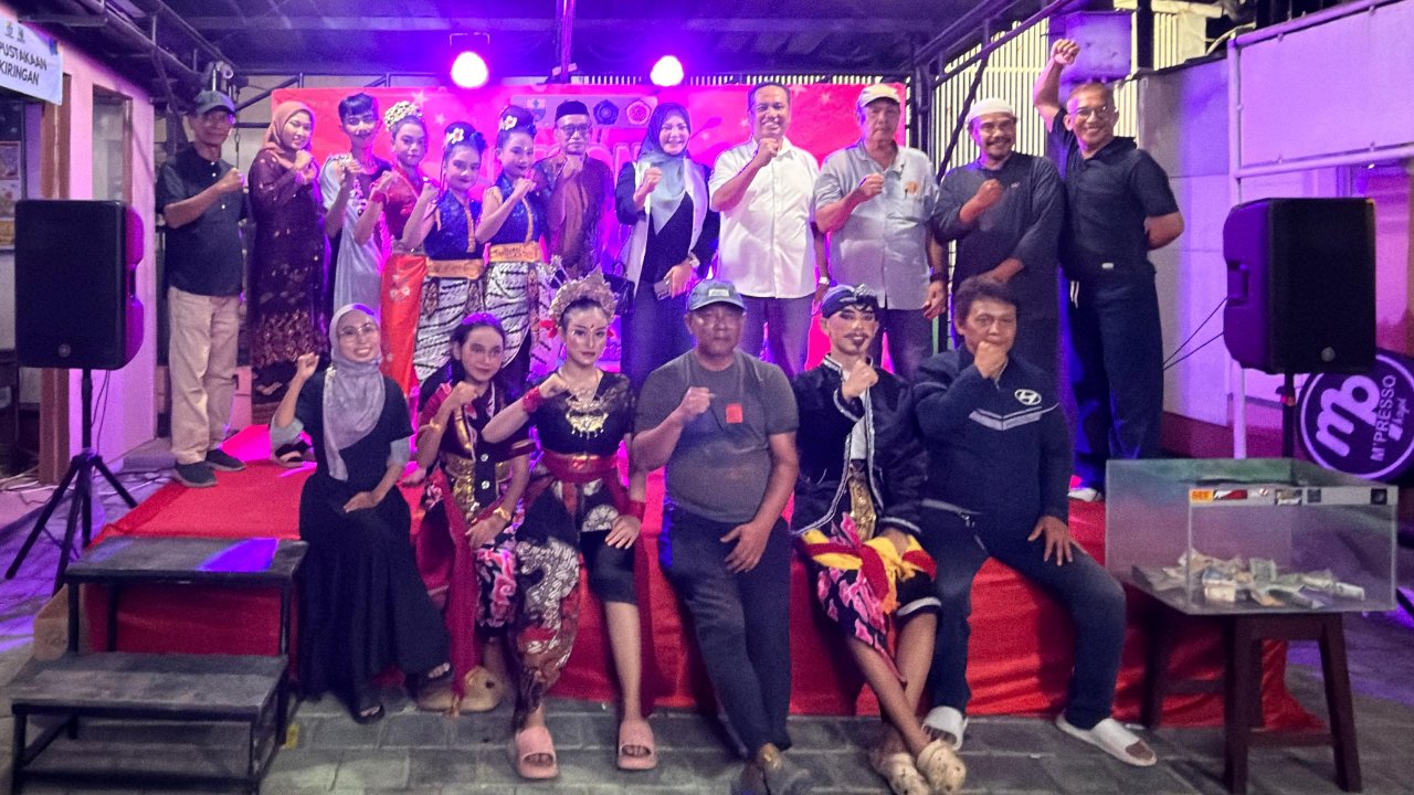 Kelurahan Pekiringan menggelar kegiatan Pagelaran Seni dan Budaya dengan mengusung tema Memperkaya Jiwa dan Melestarikan Budaya Lokal
