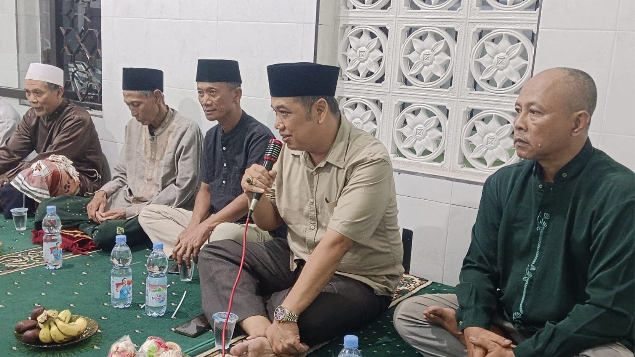 Seraséhan dan Tarawih Keliling RW 06 Suradinaya Utara