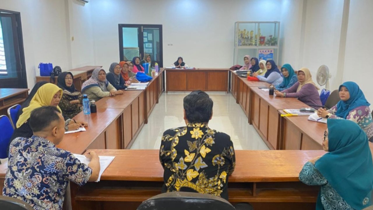 Pertemuan Rutin TP PKK Kelurahan Pekiringan