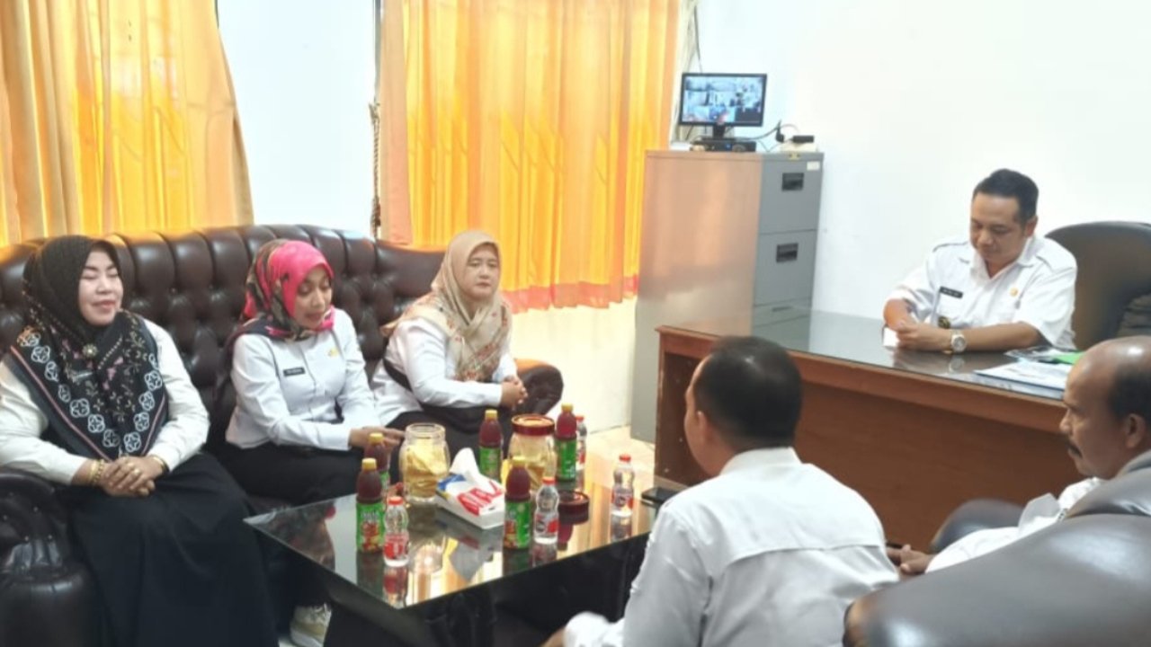 Kunjungan Monitoring Kecamatan Kesambi ke Kelurahan Pekiringan
