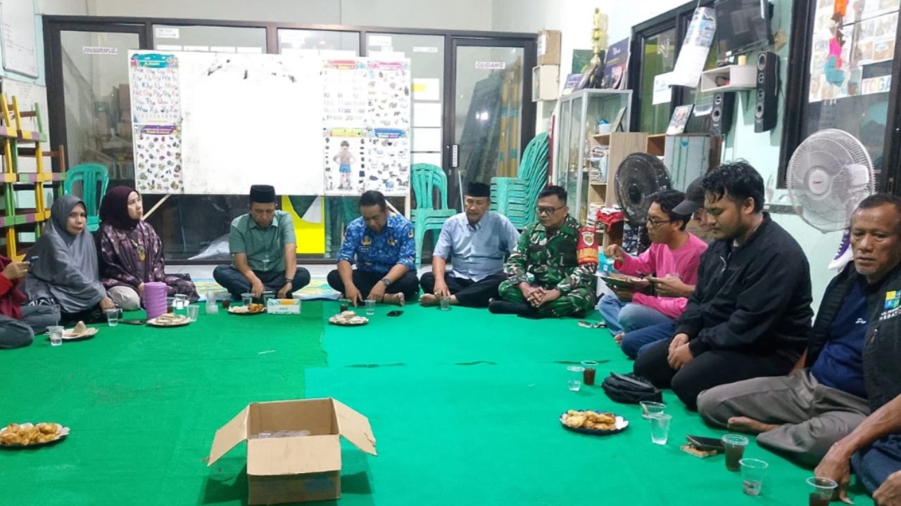 Pertemuan Rutin Lembaga Kemasyarakatan Kelurahan (LKK) Kelurahan Pekiringan