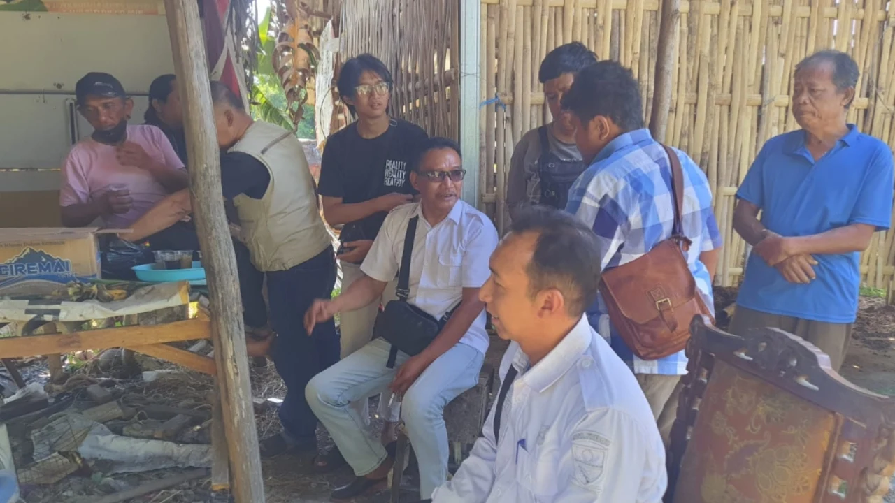 Pembentukan dan Pembinaan Kelompok Peternak Kambing Kelurahan Pekiringan