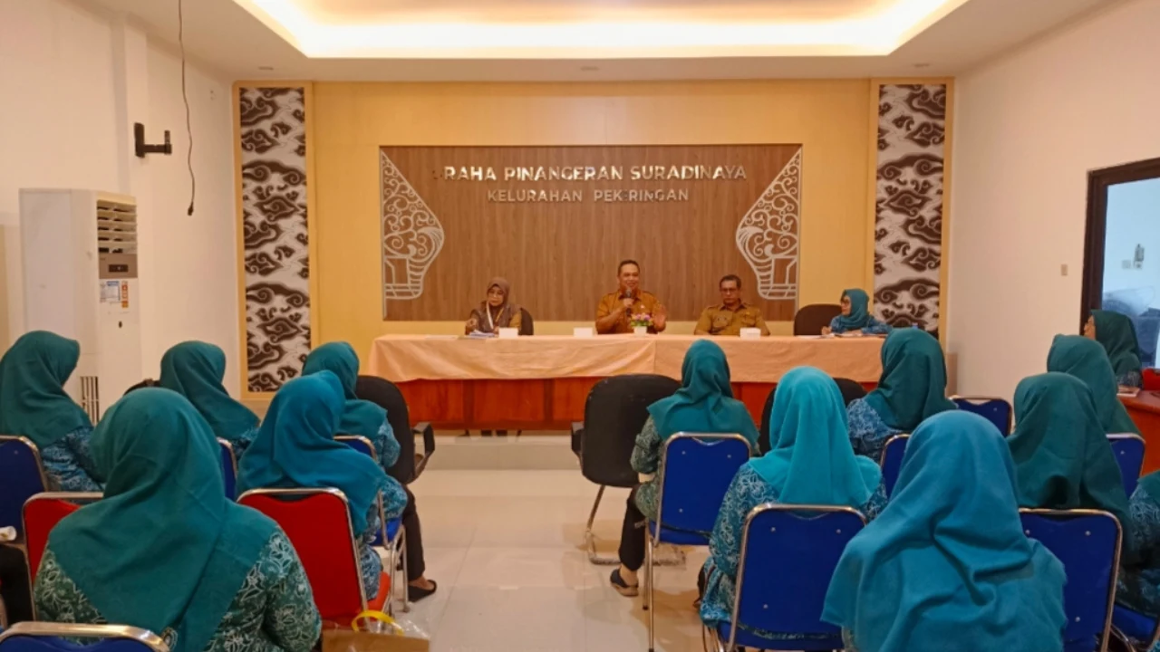 Pertemuan Rutin TP PKK Kelurahan Pekiringan