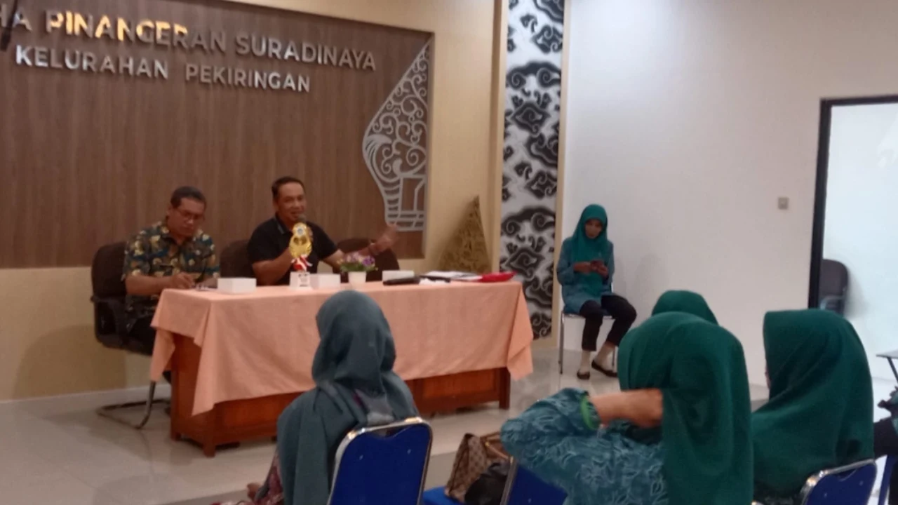 Pertemuan Rutin TP PKK Kelurahan Pekiringan