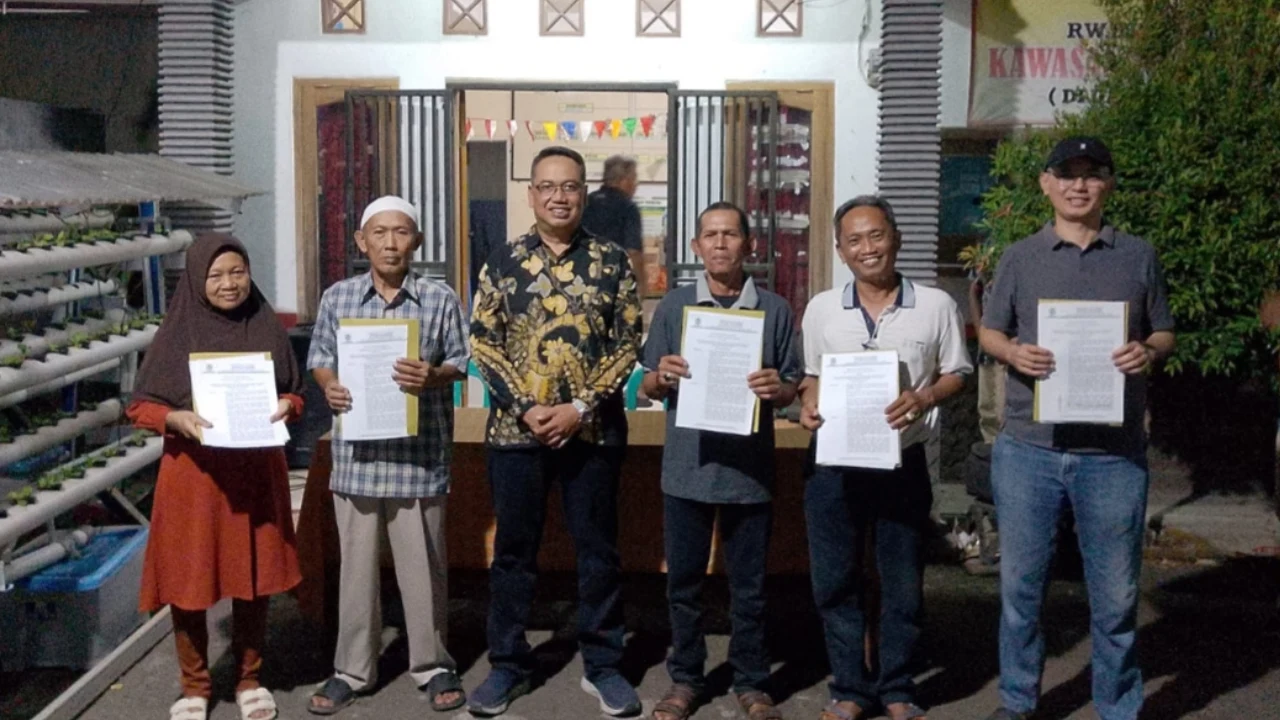 PERTEMUAN RUTIN LKK DAN PELANTIKAN PENGURUS RT RW. 05 SIDAMULYA